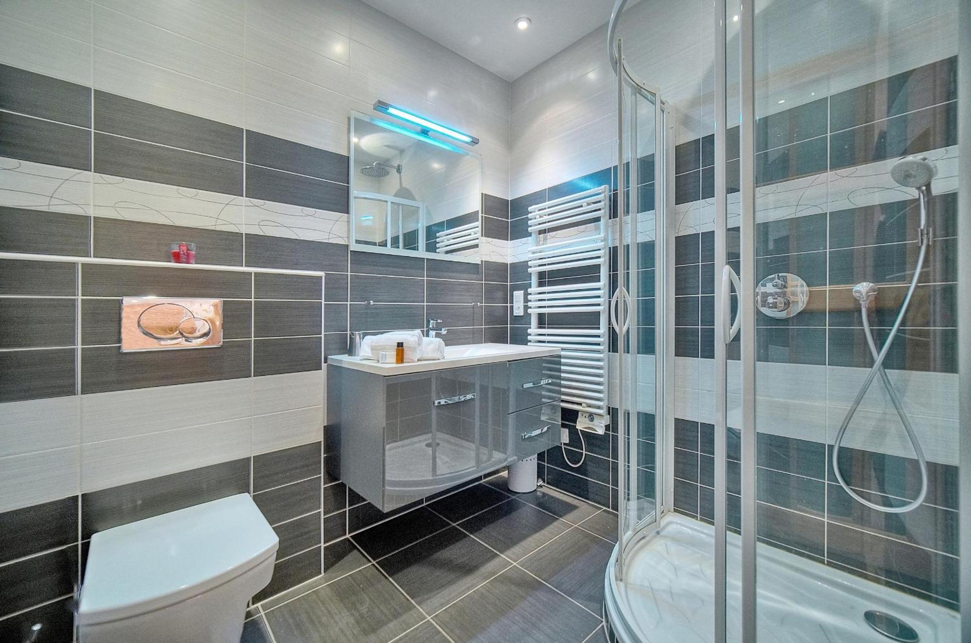 Moderne 3 Pieces Idealement Situe Centre De Cannes L! A2B22 Εξωτερικό φωτογραφία